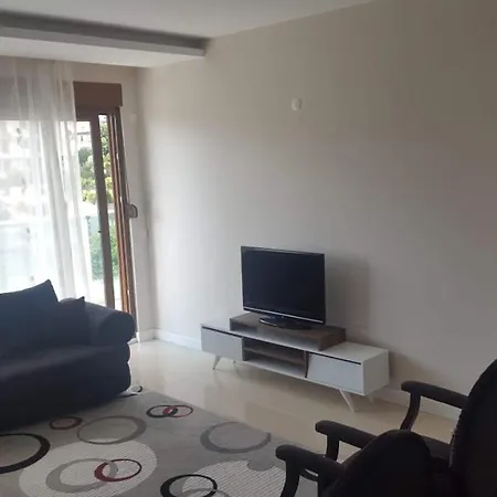 Aysel Manyas Apartmán *